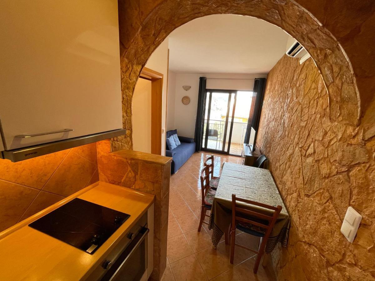 Holiday House Jakasa Trogir Exterior photo