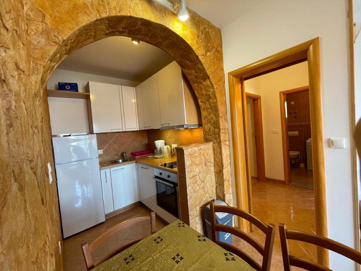 Holiday House Jakasa Trogir Exterior photo