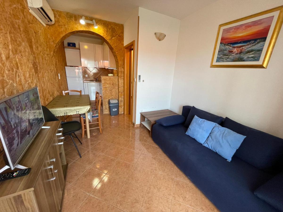 Holiday House Jakasa Trogir Exterior photo